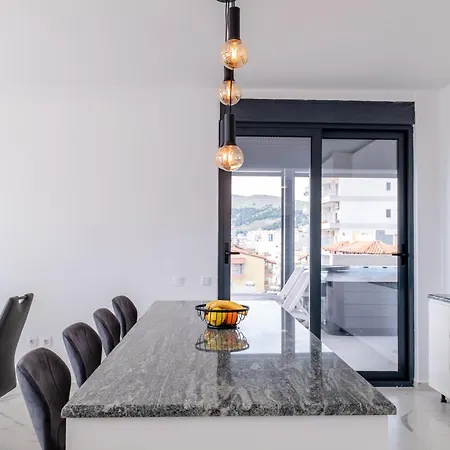 Blue Pearl Penthouse Sarandë