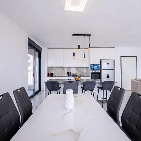 Blue Pearl Penthouse *